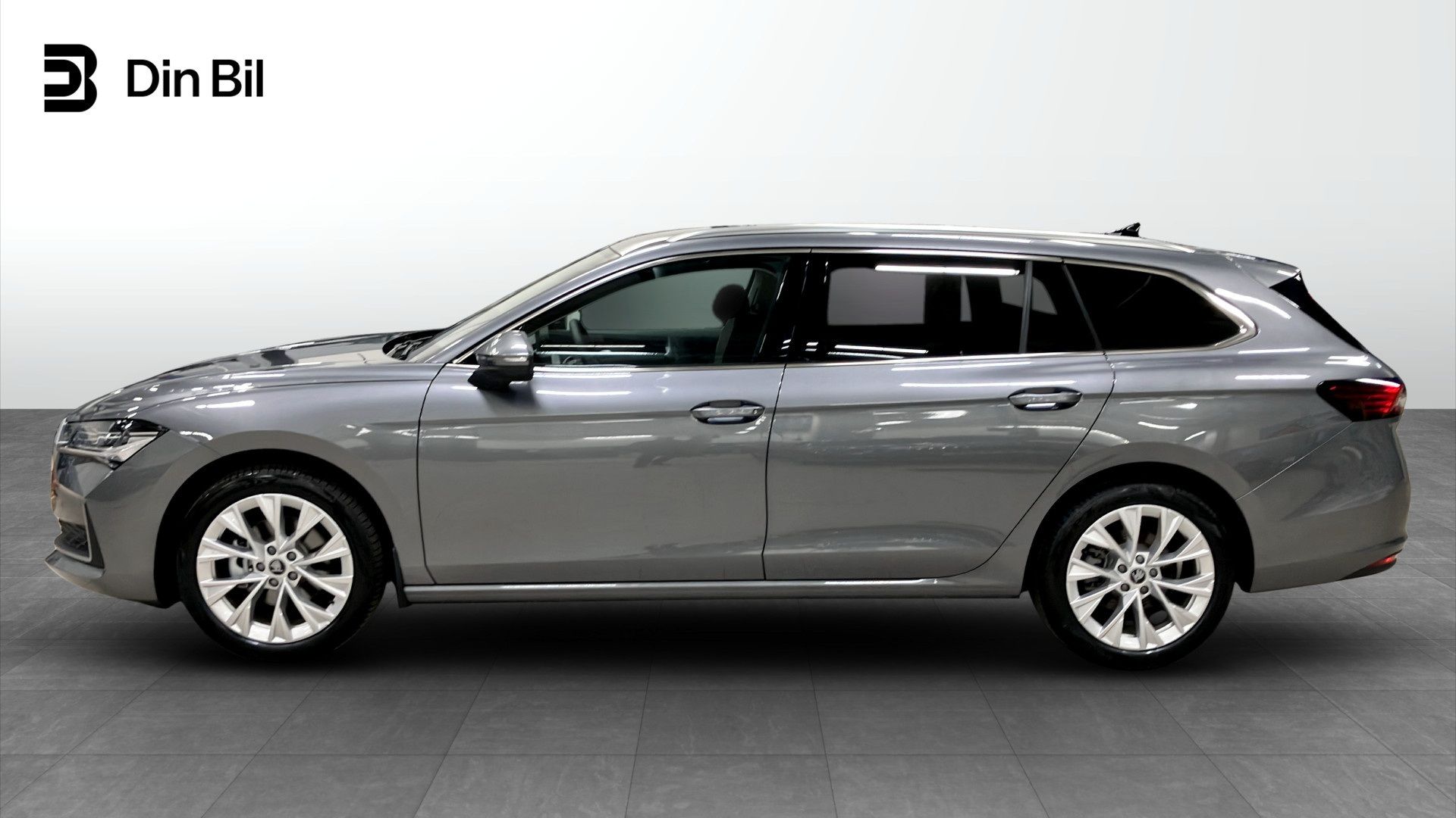 Skoda Superb 2026, bild 2/10