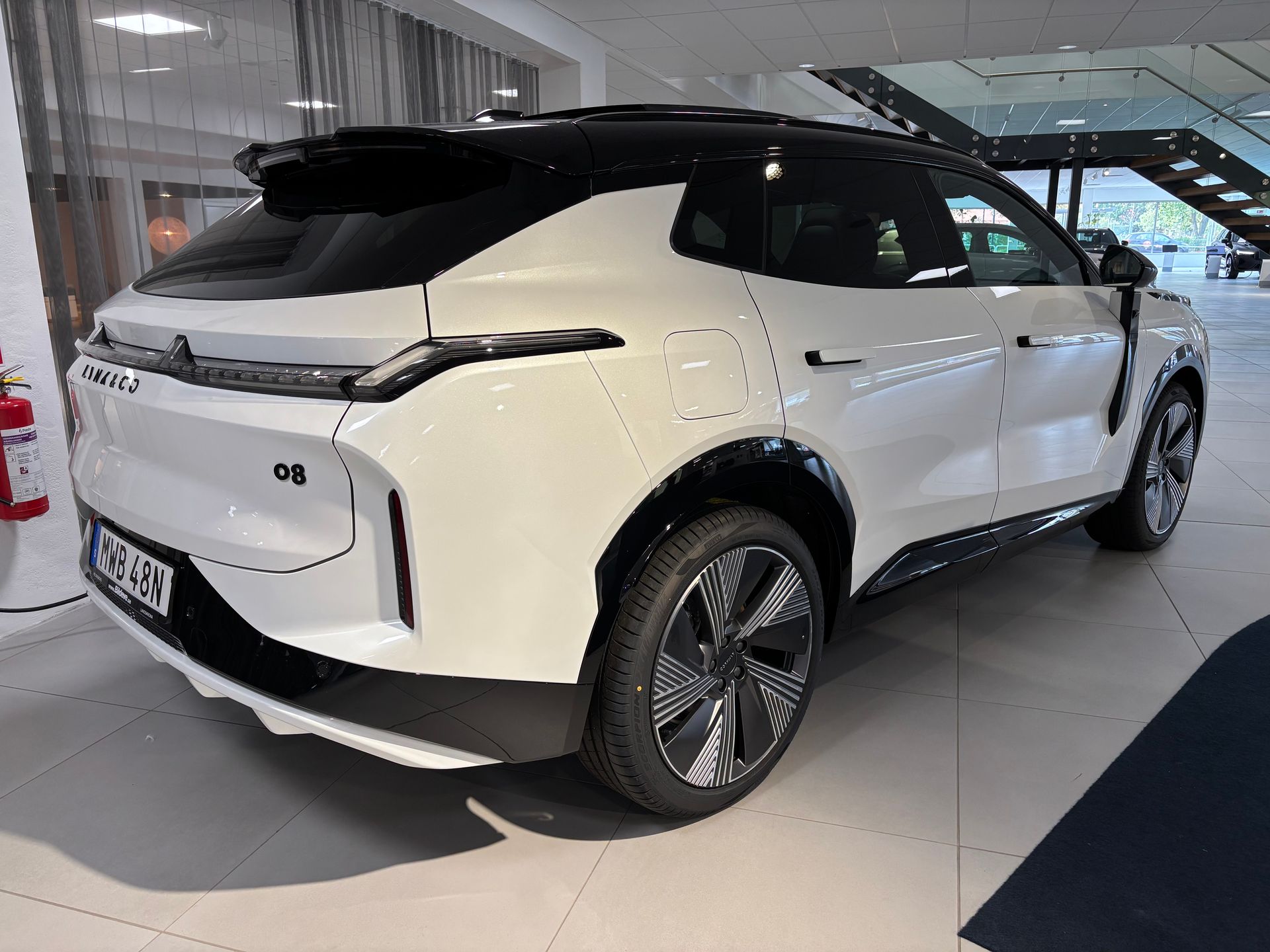 Lynk & Co 08 More PHEV 2025, bild 2/5