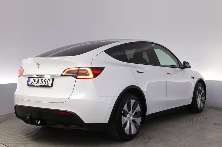 Bild 5 av Tesla Model Y Standard Range RWD Drag Autopilot Pano V-hjul
