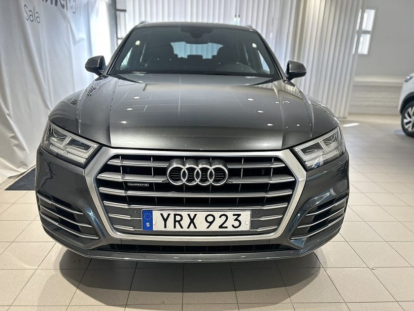 Bild 3 av Audi Q5 S-line 2.0 TDI 190hk Q Drag Värmare Cockpit Se spe