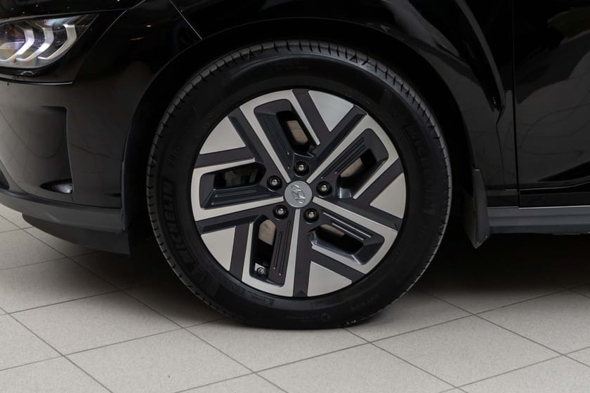 Bilde 3 av Hyundai Kona Electric 64 kWh Long Range Premium med hengerfeste