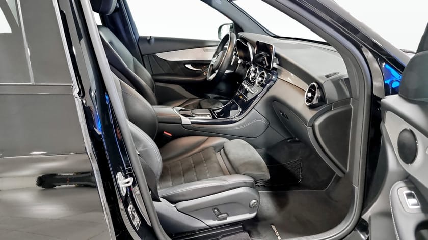 Bild 3 av Mercedes-Benz GLC 220 d 4MATIC AMG-Line