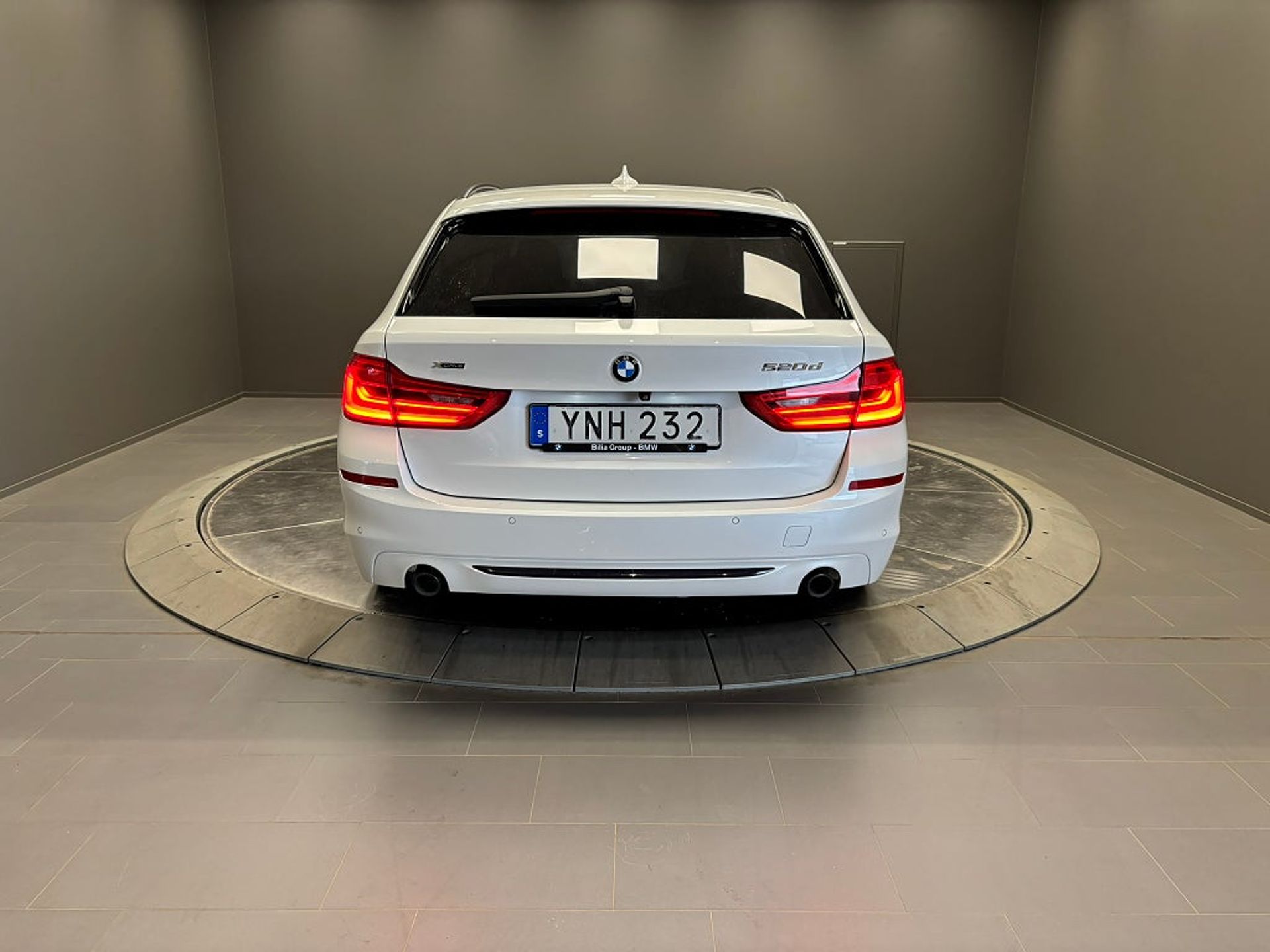 BMW 520 2018, bild 4/10