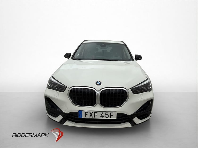 Bild 2 av BMW X1 xDrive25e 220hk Sport line HUD Kamera Navi Dragkrok