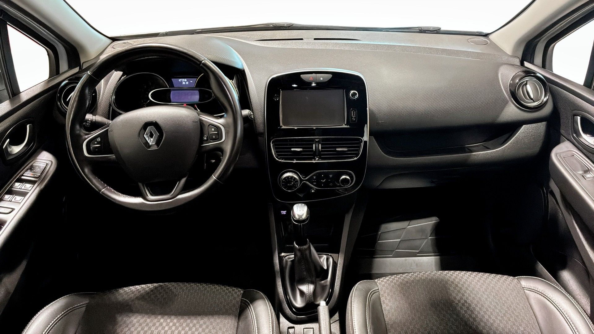 Renault Clio 0.9 TCe 2017, bild 4/9