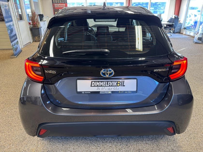 Bilde 5 av Toyota Yaris Hybrid 115