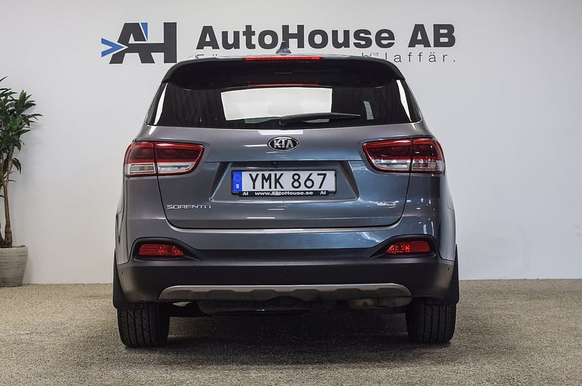 Bild 5 av Kia Sorento 2.2 CRDi AWD 200HK 7-sits Drag Pano 360 Infinity