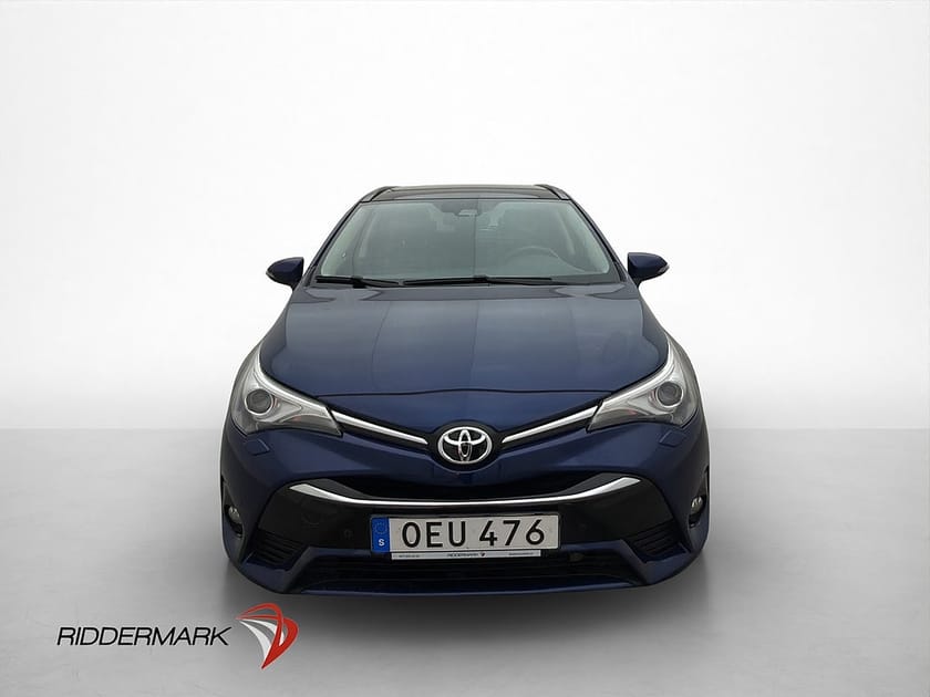 Bild 2 av Toyota Avensis Kombi 1.8 Executive Panorama Skinn Kamera Drag Navi