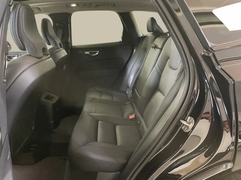Bild 14 av 16 – Volvo XC60 T6 Plus Dark Edition Plus Edition