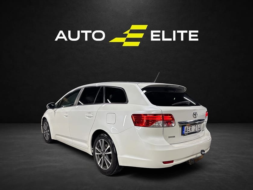 Bild 3 av Toyota Avensis Kombi KOMBI|2.2 D-4D|EXECUTIVE|DRAG|PANO|GPS|KEYLESS|KAMERA