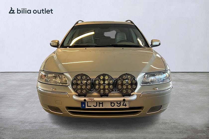 Bild 4 av Volvo V70 D5 Summum Skinn Dragkrok Värmare Extraljus El stol