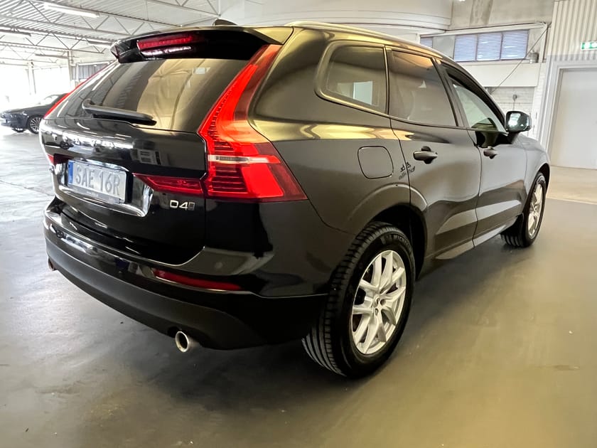 Bild 5 av Volvo XC60 D4 AWD Momentum SE/ Navigation/ IntelliSafe Assis