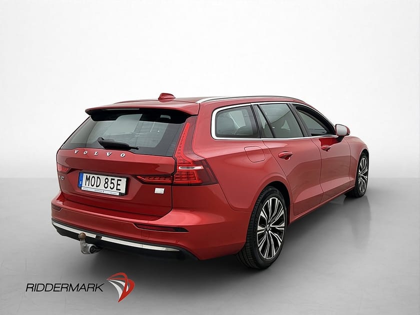 Bild 4 av Volvo V60 Recharge T6 AWD Core Bright Värmare Drag Kamera