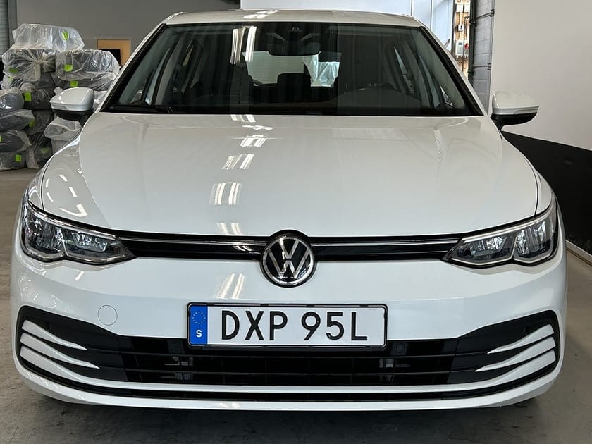 Bild 3 av Volkswagen Golf 1.5 eTSI  150hk Navigation Sensorer CarPlay
