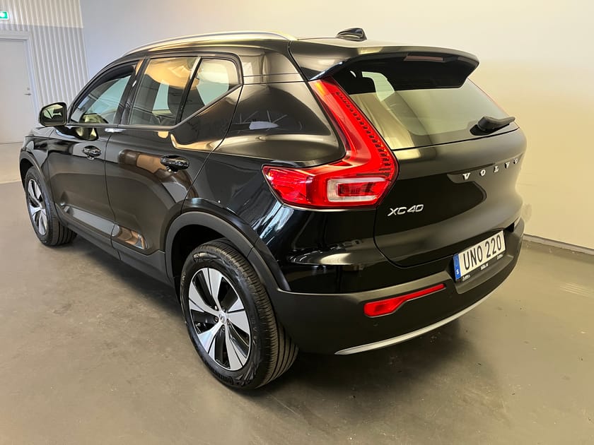 Bild 3 av Volvo XC40 T3 FWD aut Momentum Advanced