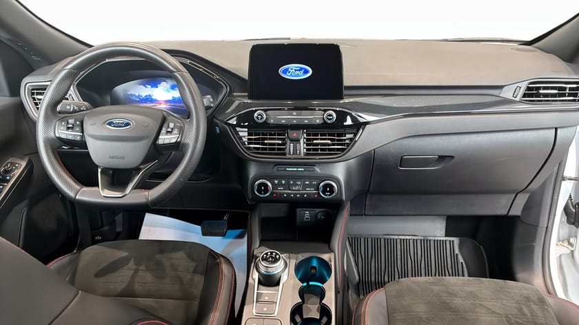 Bild 4 av Ford Kuga Plug-In Hybrid St-line x Plug in