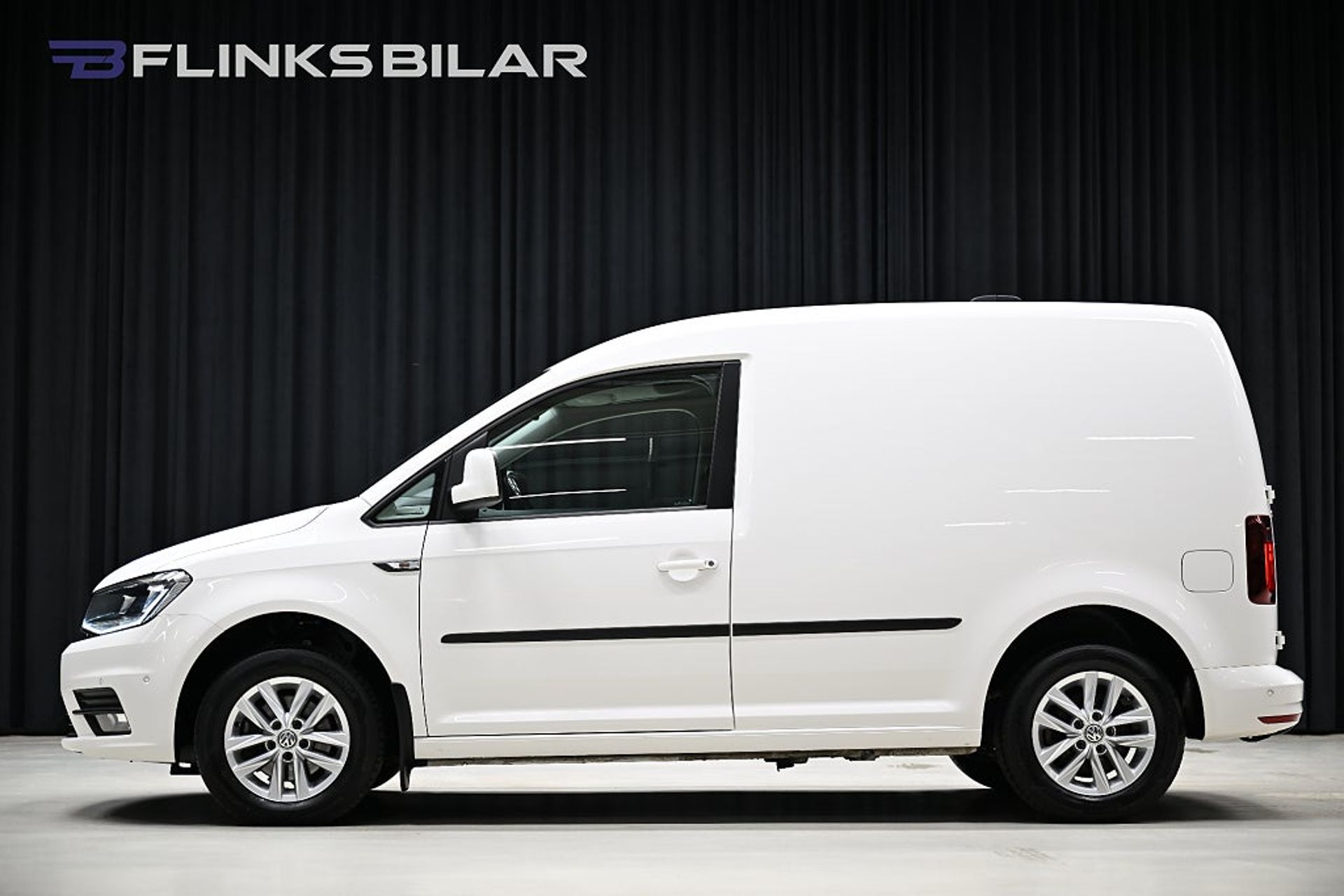Volkswagen Caddy DSG 102HK Inredd 2020, bild 2/36