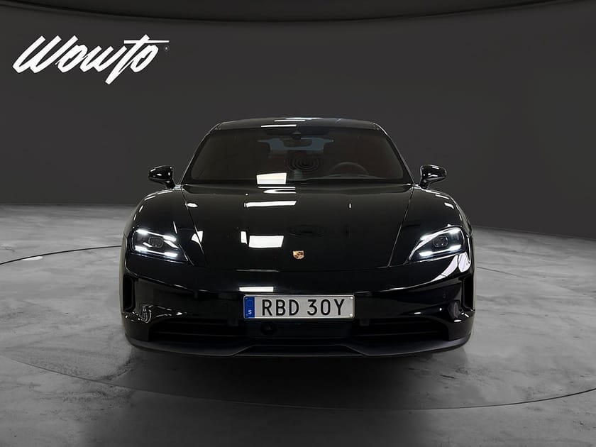 Bild 2 av Porsche Taycan DD 435HK /P-Display/ Soft Close/Se Spec/Moms