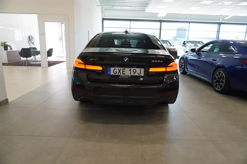 Bild 5 av BMW 545e xDrive Sedan M-Sport Pro Innov Edt DAP Drag Head-Up Leasebar