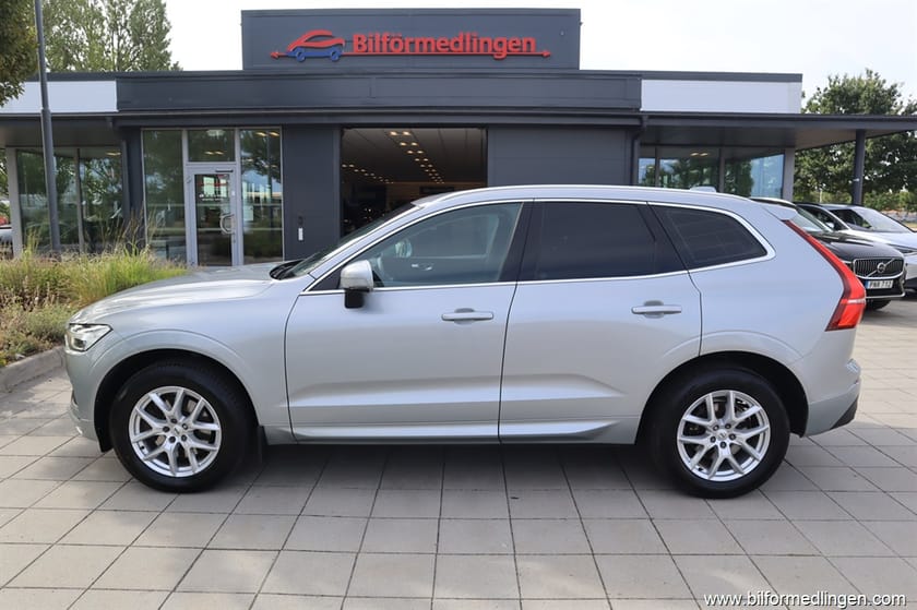 Bild 1 av Volvo XC60 D4 AWD 190hk Momentum SE Drag Svensksåld