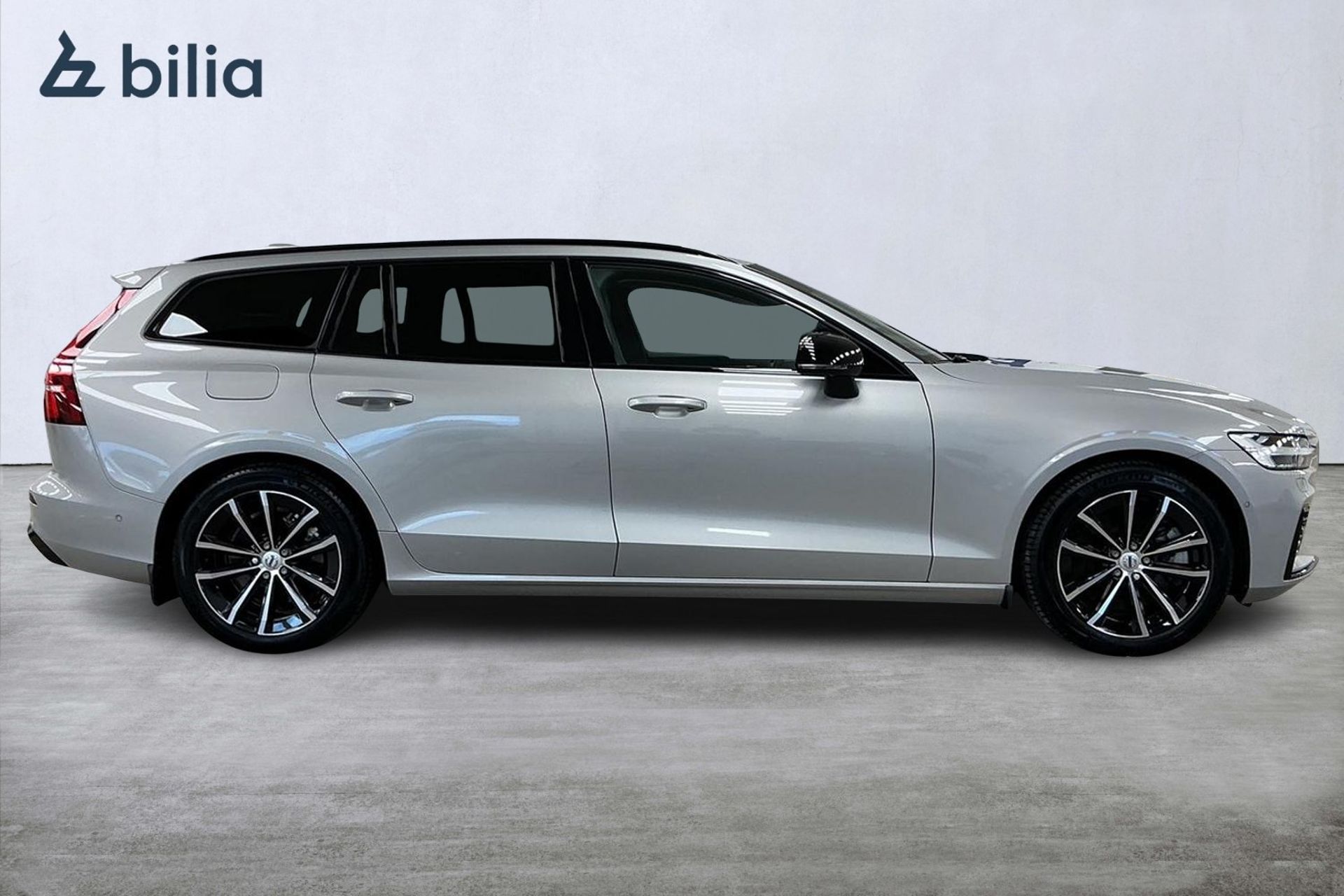 Volvo V60 2025, photo 6/10