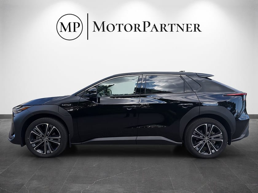 Bild 4 av Toyota bZ4X 71.4 kWh AWD Executive 360 Kamera JBL Solcellstak MOMS