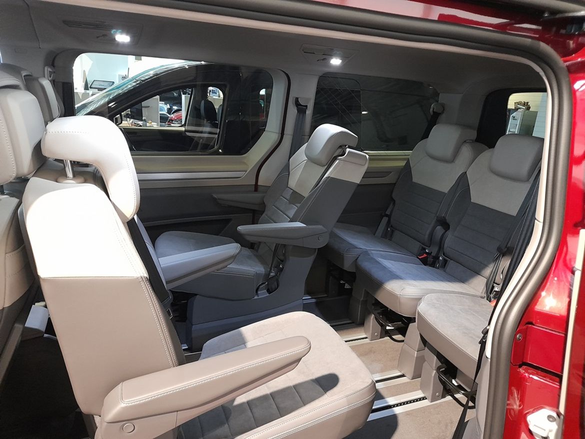Volkswagen Volkswagen Multivan eHybrid 4M — bild 9