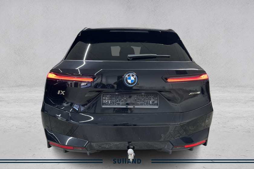 Bilde 4 av BMW iX xDrive40 Fully Charged, Sportspakke, Multifunk.seter++