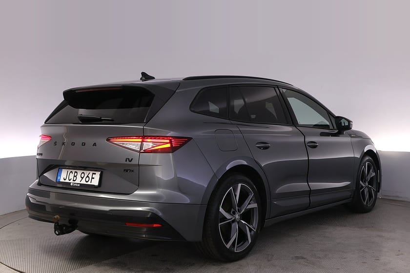 Bild 5 av Škoda Enyaq iV 80x Skoda SportLine Kamera Elstol BSM Matrix Drag