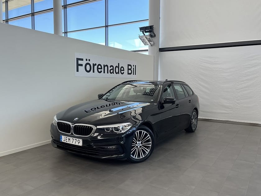 Bild 1 av BMW 520i Touring 520 4,95 ränta Nav Drag Rattvärme ParkAssist