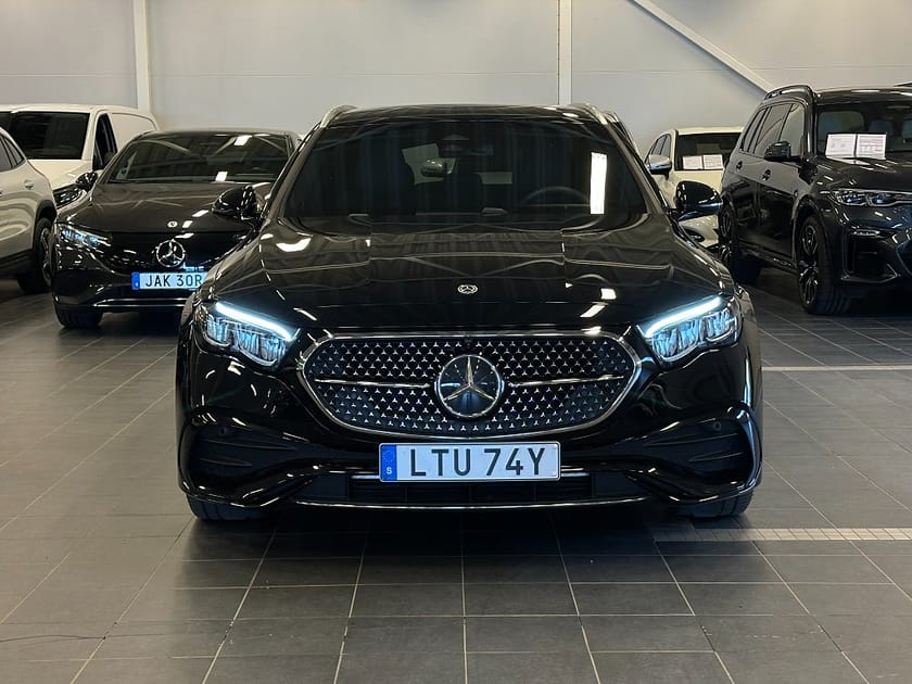 Bild 2 av Mercedes-Benz E 300 de 4MATIC T 4MATIC, AMG Line Advanced, Moms, 99 km räckvidd