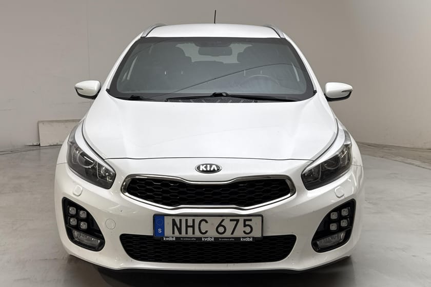 Bild 5 av Kia cee'd_sw Cee'd 1.6 CRDi SW (136hk) GT-Line GPS Backkamera