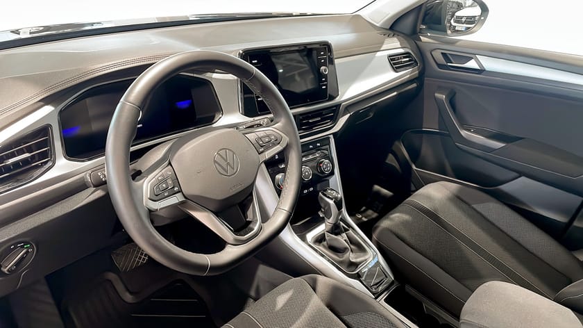 Bild 2 av Volkswagen T-Roc 1.5 TSI 150HK LIFE Edition