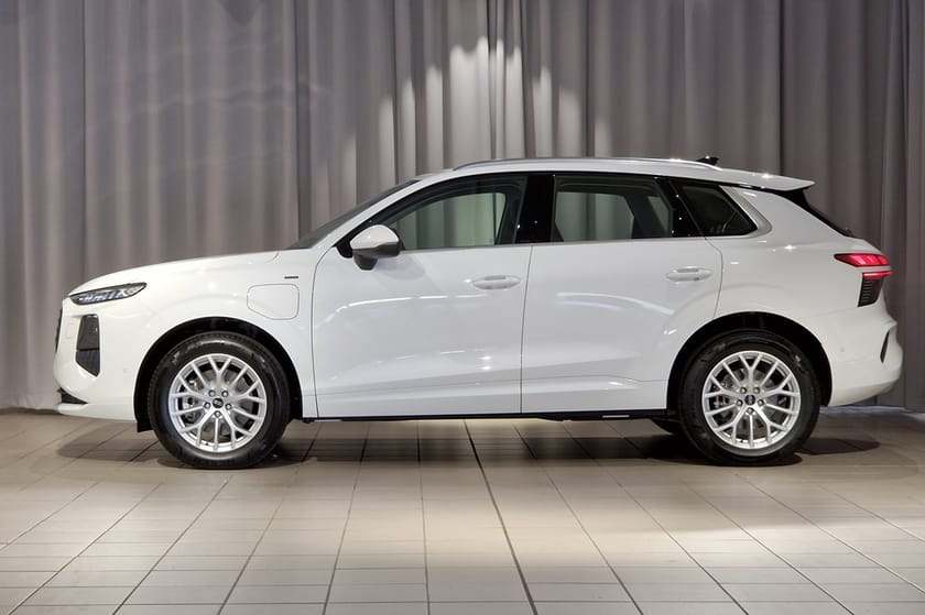 Bild 2 av Audi Q3 e-hybrid SUV 200 KW S TRONIC