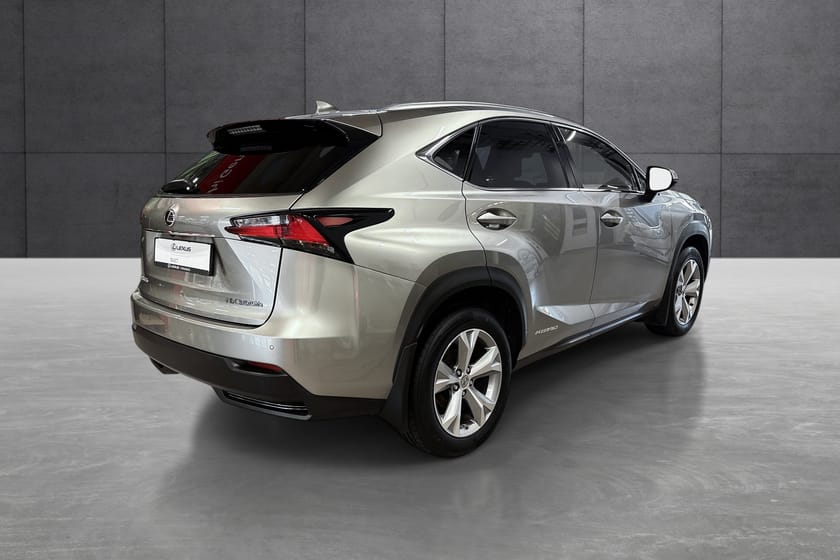Bilde 5 av Lexus NX 300h AWD 2.5 Hybrid Automat (E-CVT) 4WD Luxury
