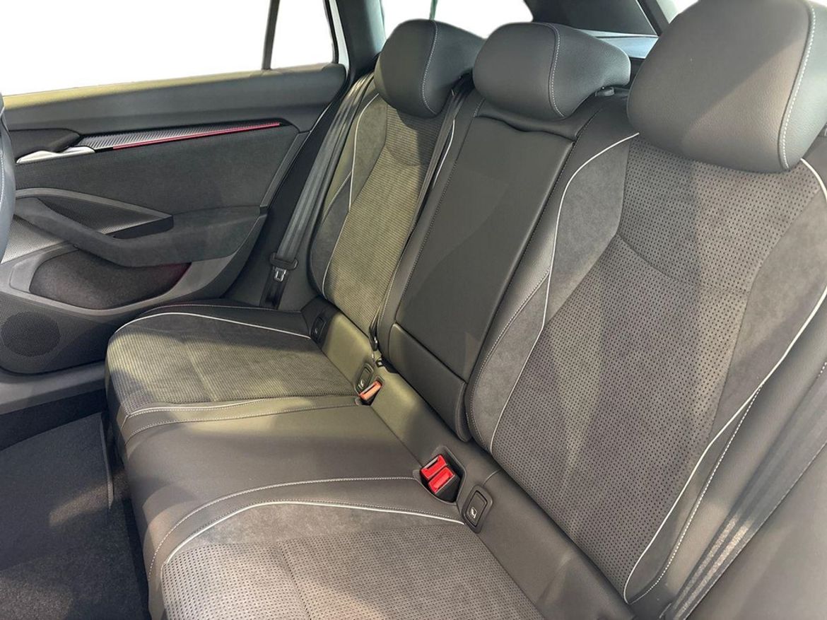 Škoda Škoda Superb iV Kombi — bild 14