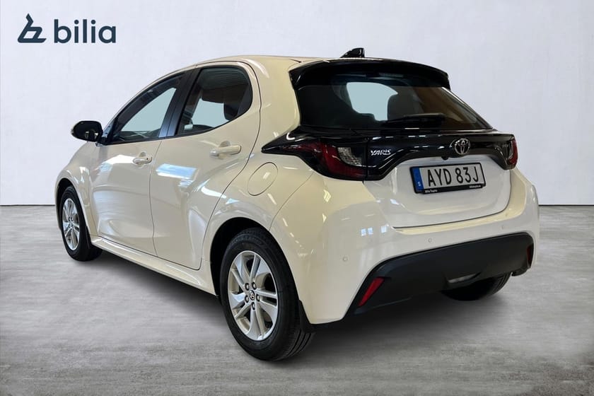 Bild 2 av Toyota Yaris Hybrid 115 1,5 5D ACTIVE KOMFORTPAKET OCH P-SENSORER VINTERHJUL