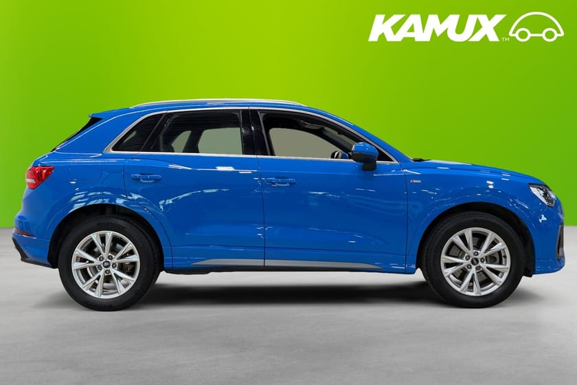 Bild 2 av Audi Q3 45 TFSI e S Line 245hk  El-baklucka Cockpit Carplay