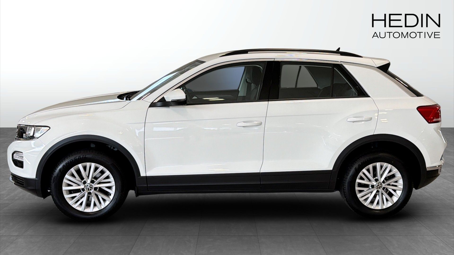 Volkswagen T-Roc 1.0 TSI OPF 2021, bild 2/10