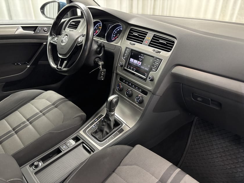 Bild 5 av Volkswagen Golf Sportscombi SC 1,2 TSI 110 DSG7 Dragkrok