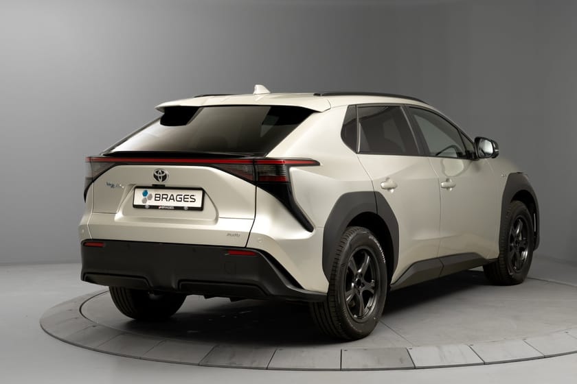 Bilde 4 av Toyota bZ4X AWD Active Tech