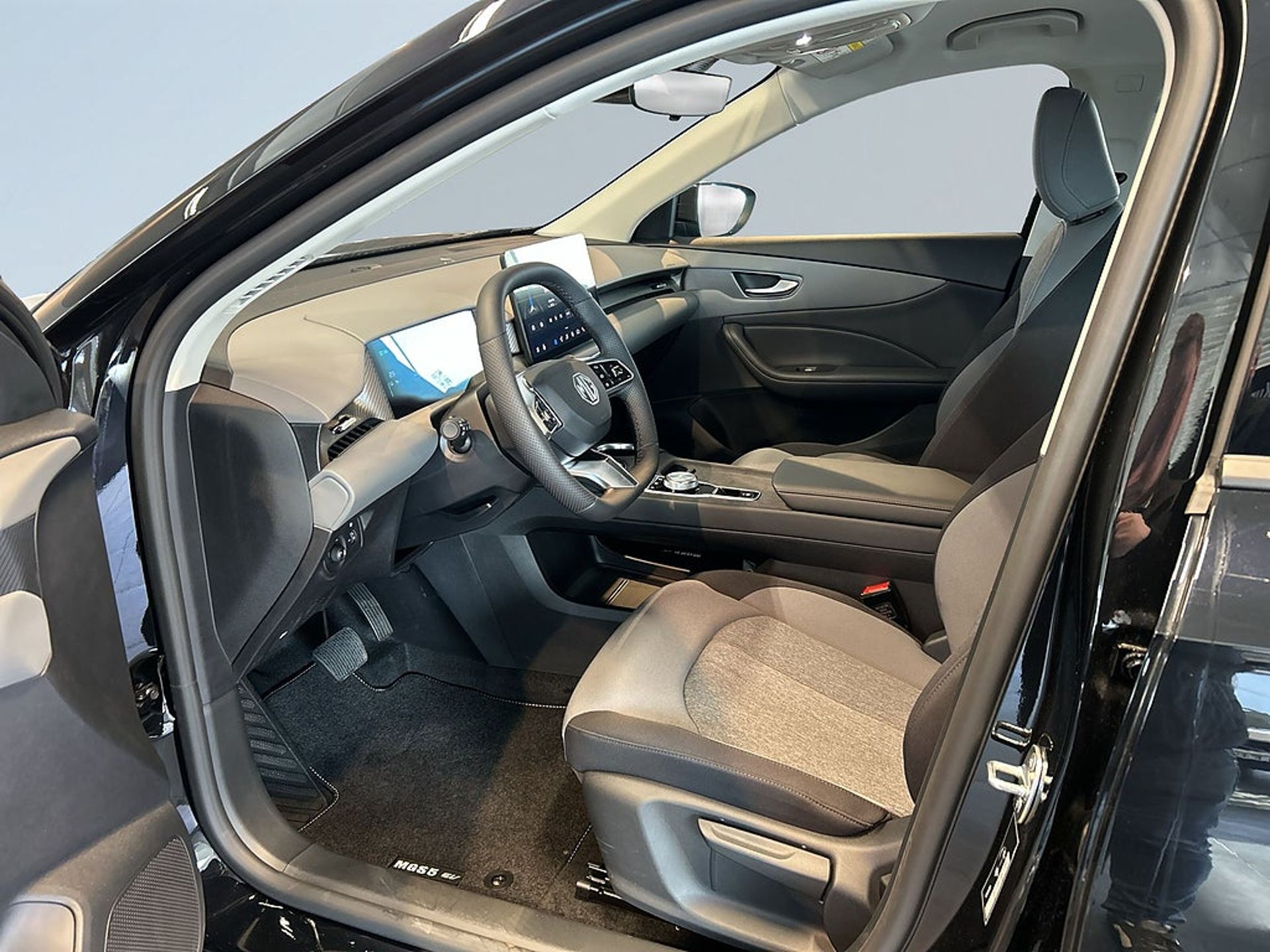 MG S5 EV Comfort 2025, photo 7/20