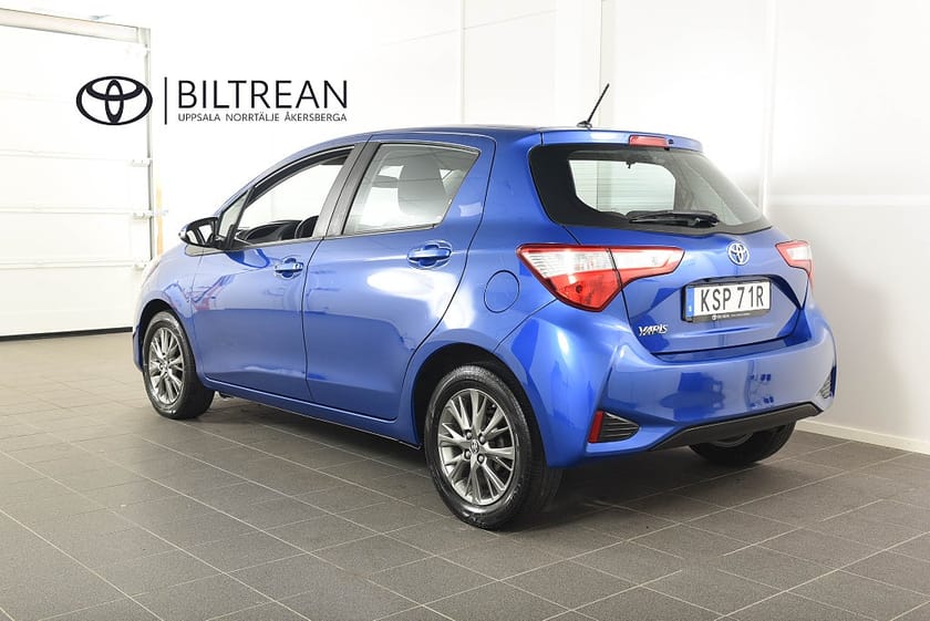 Bild 3 av Toyota Yaris 1,5 Bensin Manuell Ledramp Motorvärmare Nyservad