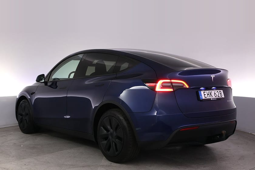 Bild 4 av Tesla Model Y Long Range AWD Autopilot Panorama Drag