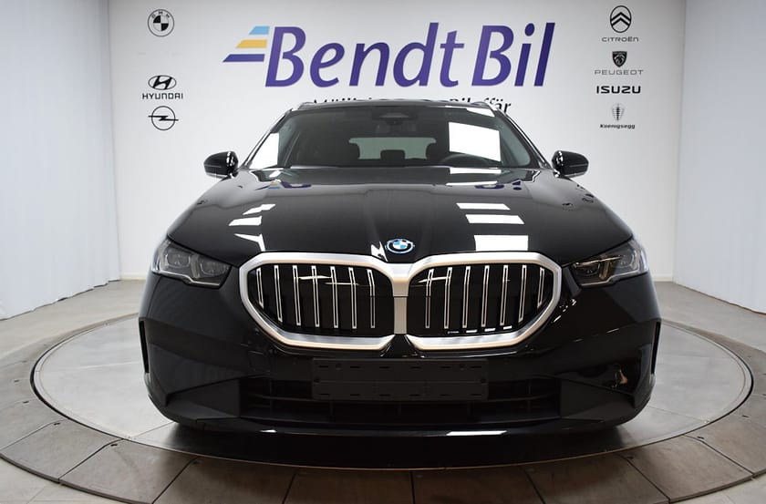 Bild 2 av BMW 530e Touring
