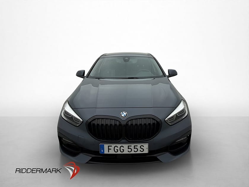 Bild 2 av BMW 118i 118 140hk Sport line Halvskinn Farthållare Bluetooth