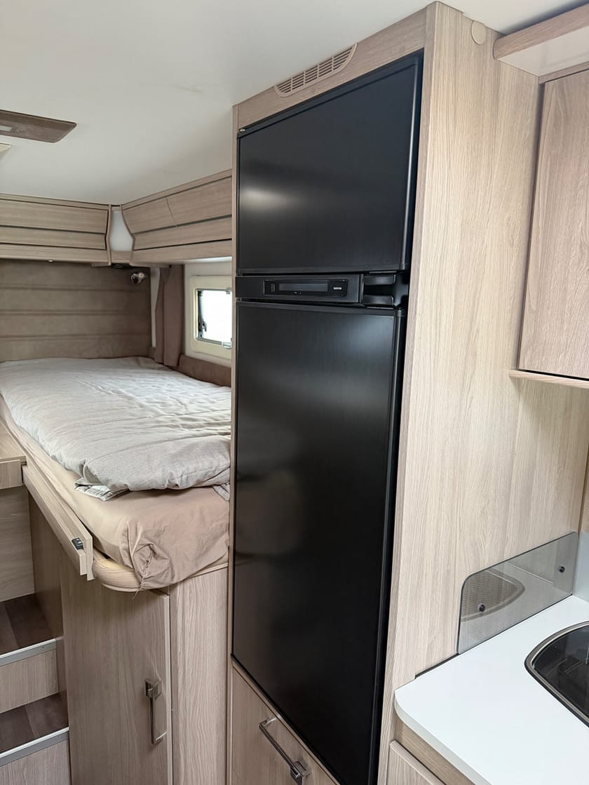 Bild 5 av Kabe Travel Master 740 Classic LGB