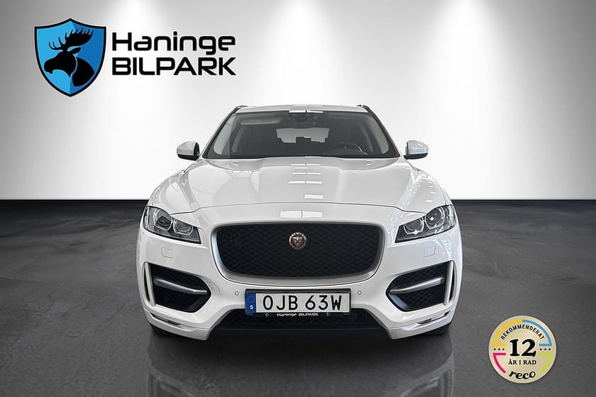 Bild 3 av Jaguar F-Pace 20d AWD R-Sport bkamera Apple Carplay/SUPERDEAL 3,95%