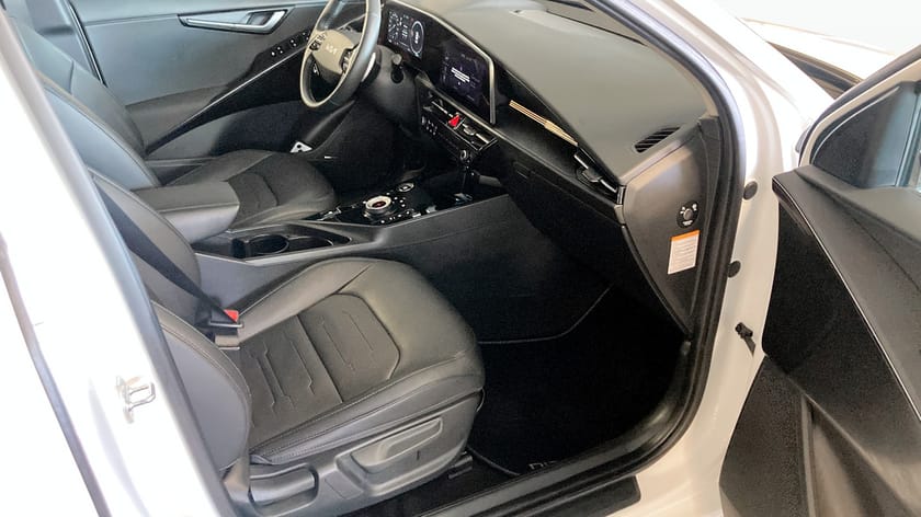 Bild 3 av Kia Niro EV ADVANCE 204hk 64kWh GPS Värmare Carplay Skinn