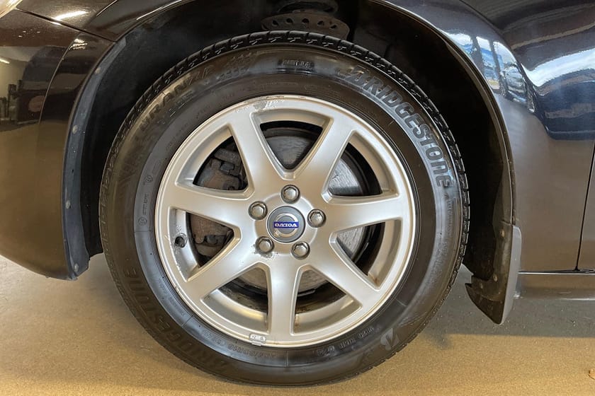 Bild 5 av Volvo V60 DRIVe Summum Skinn / Värmare / P-Sensor / Bluetooth